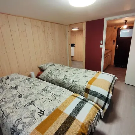 Maison Avec Sous Sol Independant Et Parking A 2km De Versailles 度假居