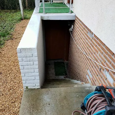 度假居 Maison Avec Sous Sol Independant Et Parking A 2km De Versailles *